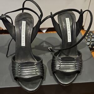 Veronica Beard Black Heeled Sandals with Strappy Design